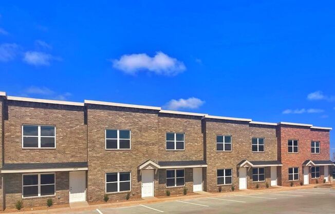 2 beds, 2 baths, $1,006, Unit 324