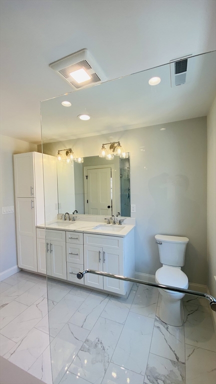211 W ST