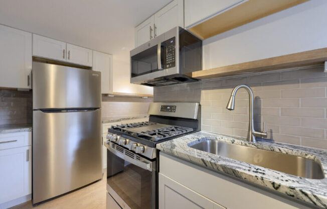 40 W JAMES ST