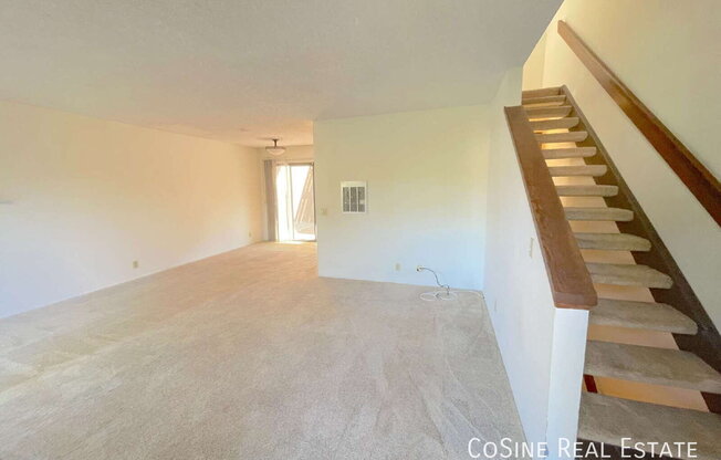 8722 VILLA LA JOLLA DR