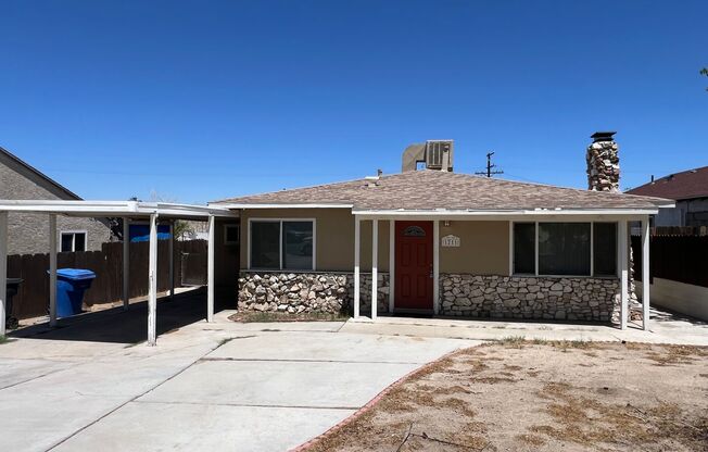 3 Bedroom 1 Bathroom House Located Near Barstow Fine Arts Academy, Fogelson Park, and Henderson Pool!