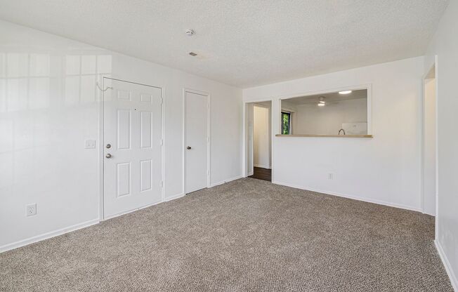 **$0 Application Fee for August!!** Charming 2-Bedroom Home in Olathe, KS – Perfect for Comfortable Living