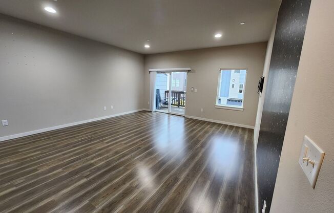 Nice 3 bedroom Home in North Lynnwood.  Pets Welcome