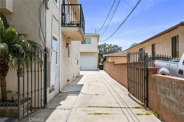 2 beds, 2 baths, 850 sqft, $2,450