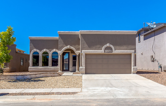 Stylish Eastside Rental Home w/ Refrigerated Air, just minutes to Loop 375.