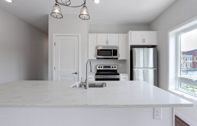 1 bed, 1 bath, 654 sqft, $1,825, Unit 407
