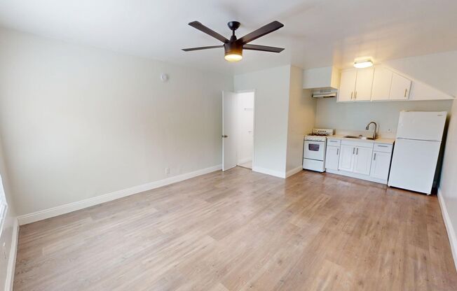 BEAUTIFUL Studio in Inglewood !!