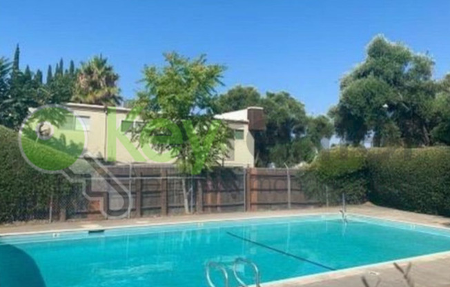 5614 HILLSDALE