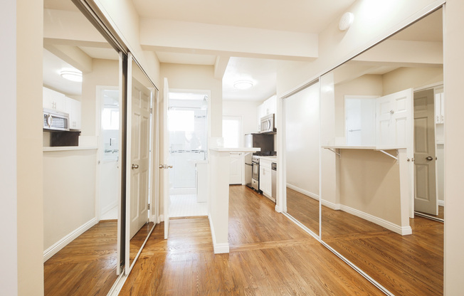 Studio, 1 bath, $1,925, Unit 129#04