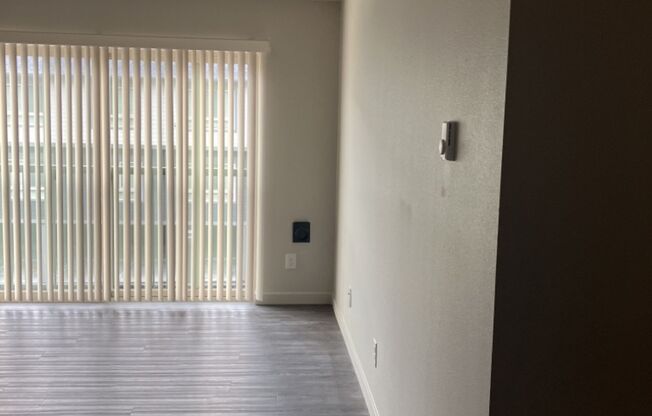 2 beds, 1 bath, 789 sqft, $1,700, Unit B-333