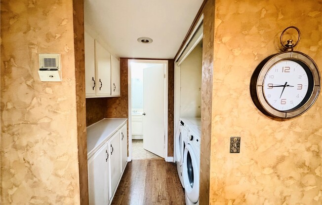 2 beds, 3 baths, 1,614 sqft, $4,000