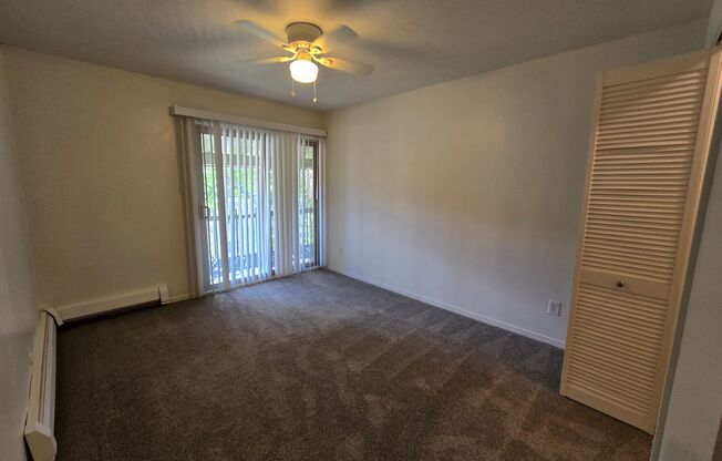 2 beds, 1 bath, $1,650
