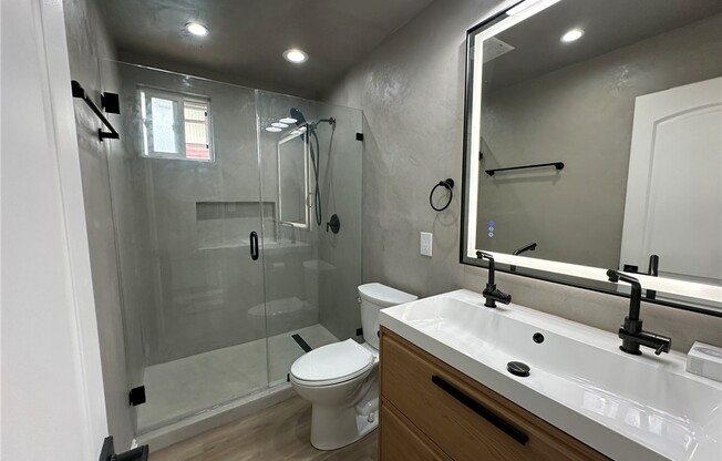 2260 CAZADOR DR