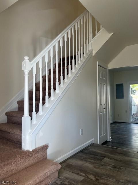 5382 LEICESTER CT
