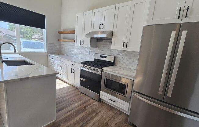 Modern Townhome with off street Parking in Denver