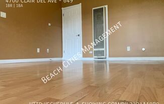 4700 Clair del Ave