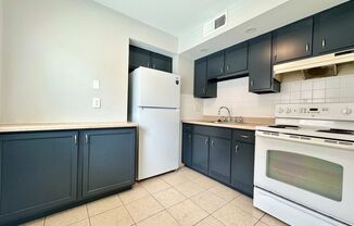 1 bed, 1 bath, 800 sqft, $895, Unit 4117-1H
