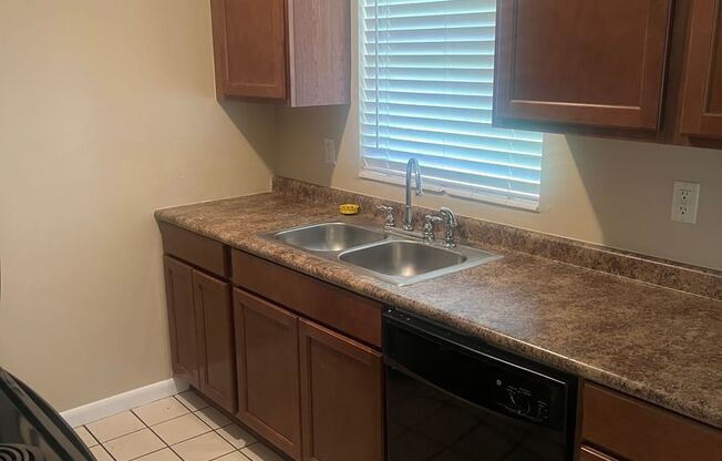 Introducing the adorable 3/1.5 in a well-established Orlando neighborhood