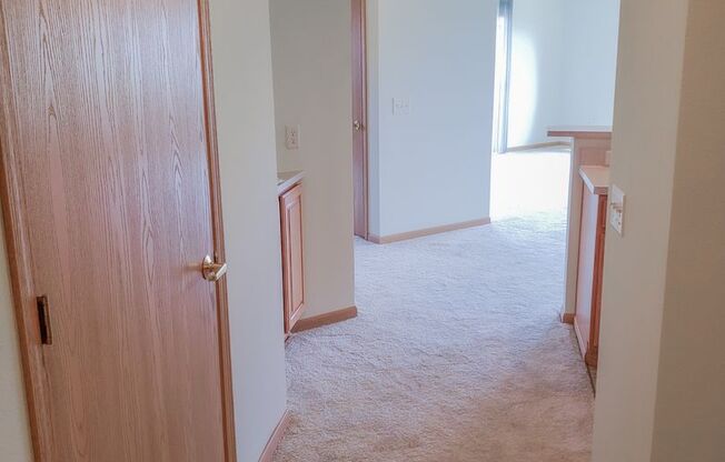 2 beds, 2 baths, 1,186 sqft, $1,905, Unit 302-202