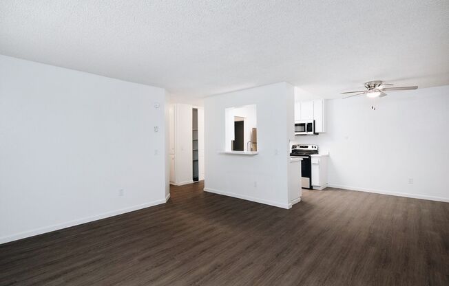 2 beds, 2 baths, 1,027 sqft, $2,695, Unit A-07