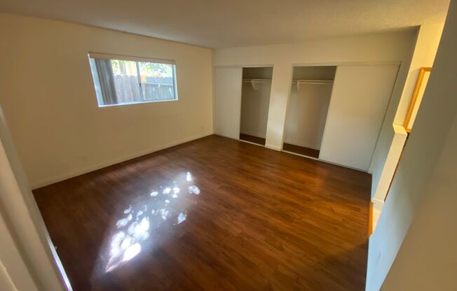 2 beds, 2 baths, $2,670, Unit E