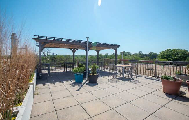 Amazing 3 BR/2 BA Condo in Wakefield!