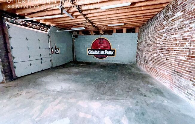 300 W COULTER ST