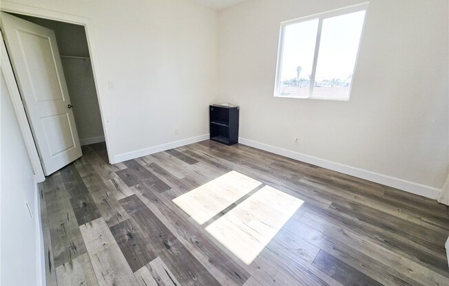 130 E 104 ST