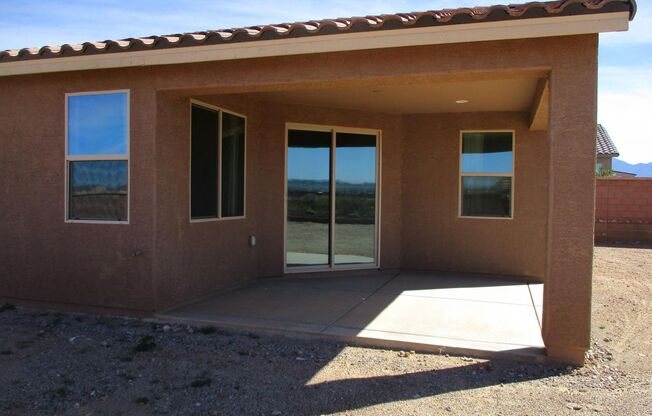 Madera Highlands 3 Bed 2 Bath Single Family Home w/ Mountain Views