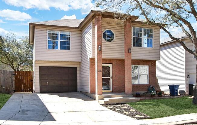 10110 AMBER FLORA DR
