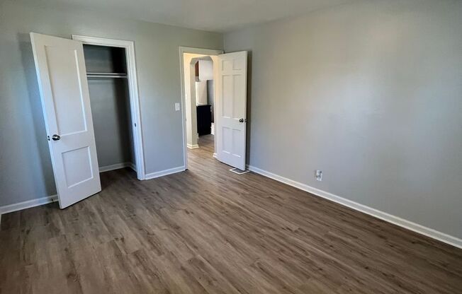 3 beds, 2 baths, $1,395