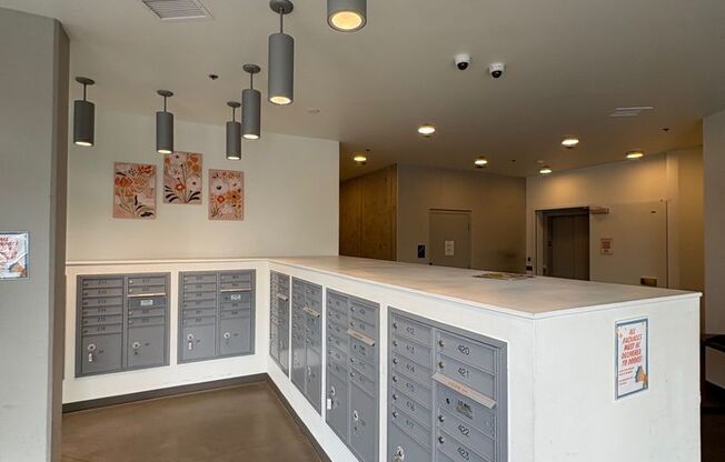 Studio, 1 bath, 252 sqft, $1,050, Unit 606