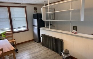 3 beds, 2 baths, 2,000 sqft, $3,150, Unit 2