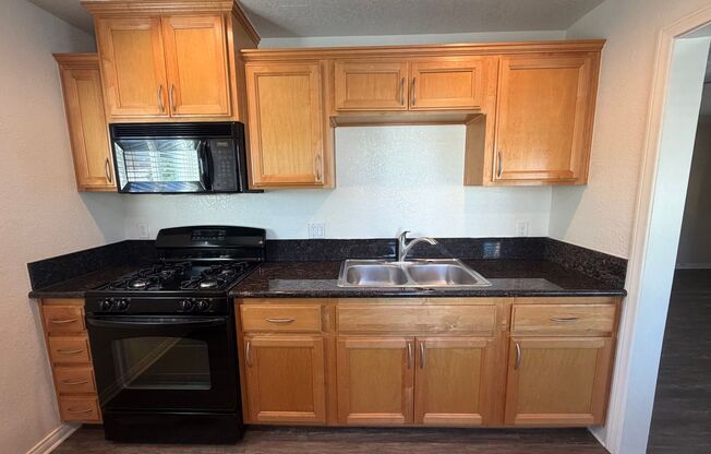 Studio, 1 bath, 426 sqft, $2,075, Unit 52349