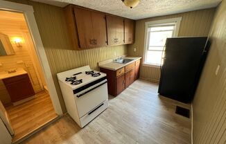 Studio, 1 bath, 572 sqft, $665, Unit Unit B