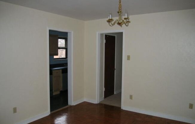 2 beds, 1 bath, 710 sqft, $1,650, Unit 01C