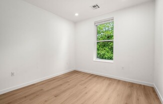 1 bed, 1 bath, 640 sqft, $2,571, Unit 305