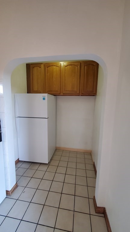 827 MAIN ST