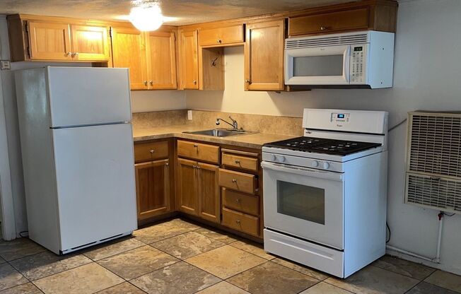 1 bed, 1 bath, $930, Unit 726 #4