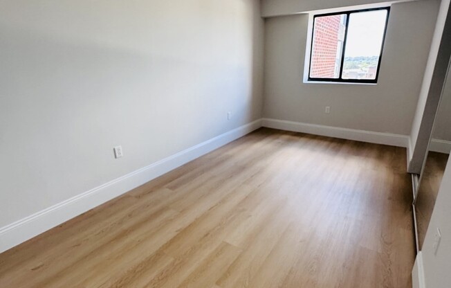 1 bed, 1 bath, 573 sqft, $2,700, Unit 910