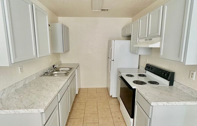 2 beds, 1 bath, 3,430 sqft, $745, Unit B