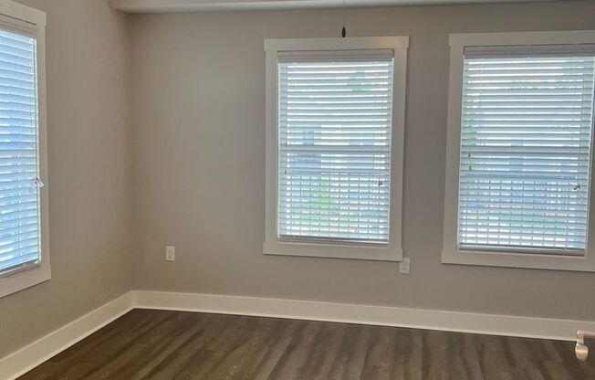 1 bed, 1 bath, 954 sqft, $1,195, Unit U208