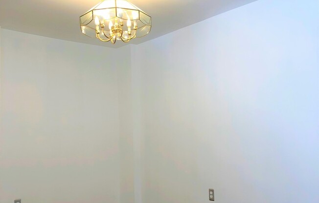 Beautiful 2-Bed Townhome in Fishtown! Available mid-June!