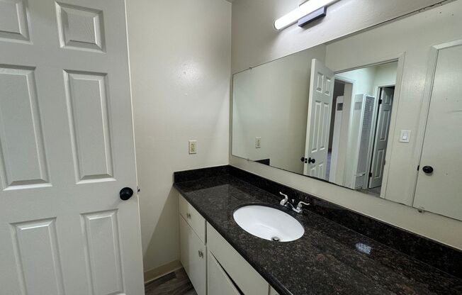 1 bed, 1 bath, $2,050, Unit 6B