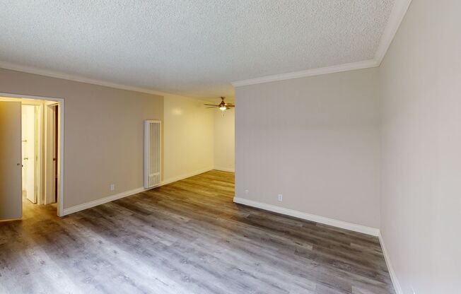 1 bed, 1 bath, 600 sqft, $1,725, Unit 26