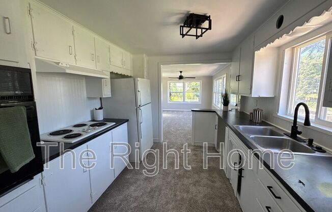 6109 BEDFORD AVE