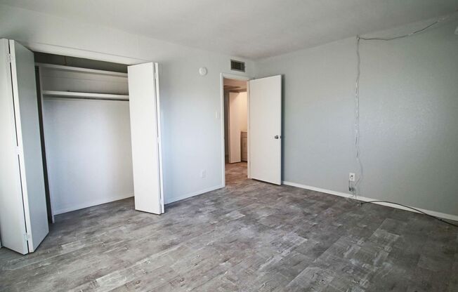 2 beds, 1 bath, $1,250