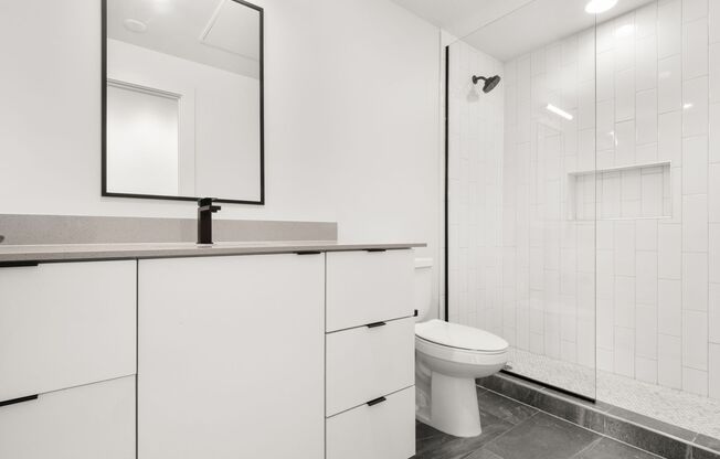 Studio, 1 bath, 648 sqft, $1,248, Unit 404