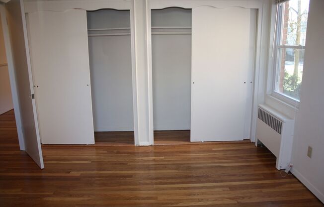 1 bed, 1 bath, 610 sqft, $1,690, Unit 106EM1A