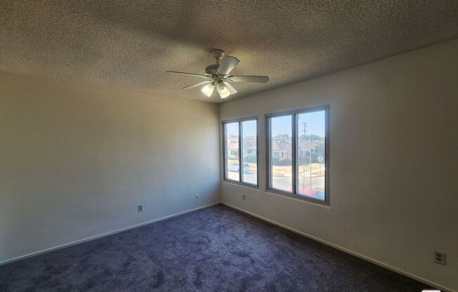 1 bed, 1 bath, 1,050 sqft, $1,800, Unit 3